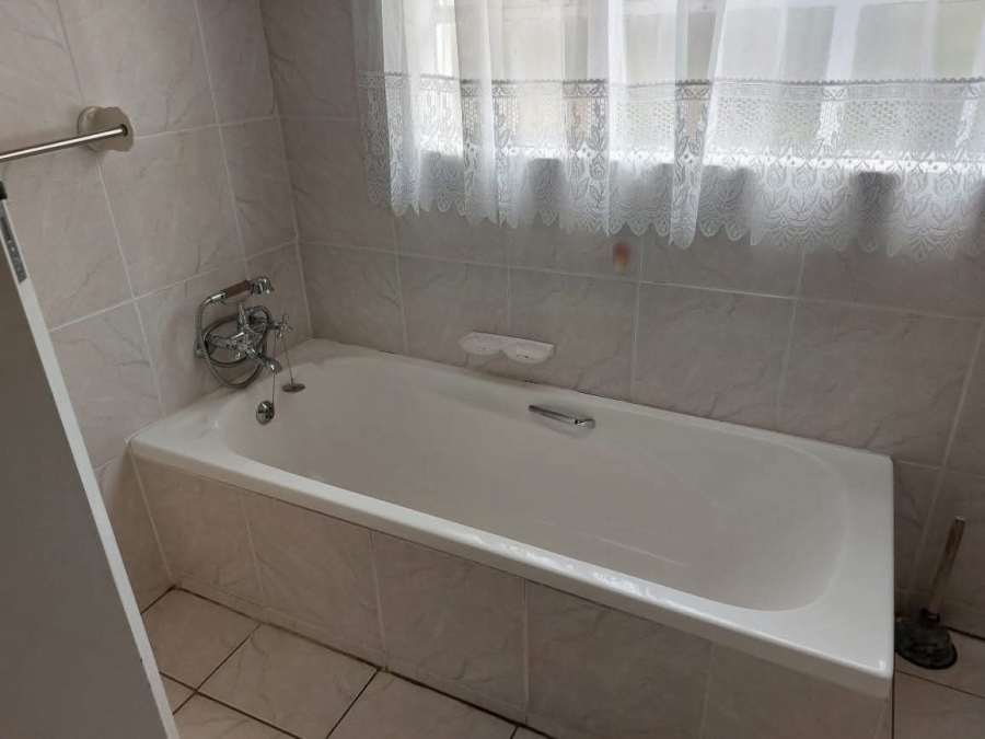 To Let 3 Bedroom Property for Rent in Hartbeespoort Rural North West